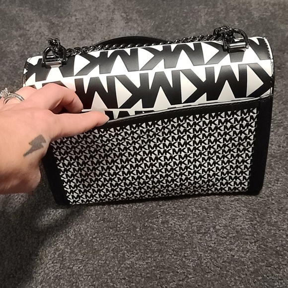 NWOT Michael kors purse - Picture 2 of 6